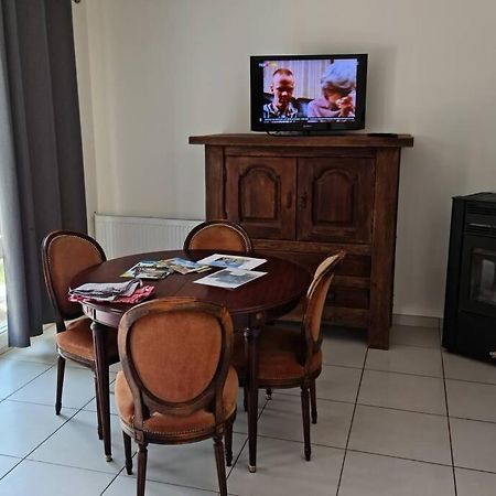 Maison Centre De Bellegarde Avec Jardin Et Terrasse Equipee D'Un Salon De Jardin Et D'Un Barbecue Cuisine Equipee 3 Chambres Avec 2 Lits Double 140X190 Et 2 Lits Simple Chauffage Poele A Granules Parking Gratuit Devant La Maison Bellegarde-du-Loiret Εξωτερικό φωτογραφία