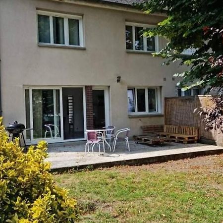 Maison Centre De Bellegarde Avec Jardin Et Terrasse Equipee D'Un Salon De Jardin Et D'Un Barbecue Cuisine Equipee 3 Chambres Avec 2 Lits Double 140X190 Et 2 Lits Simple Chauffage Poele A Granules Parking Gratuit Devant La Maison Bellegarde-du-Loiret Εξωτερικό φωτογραφία